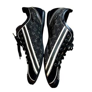 Louis Vuitton vintage monogram sneaker - size 40 (= 10 US)